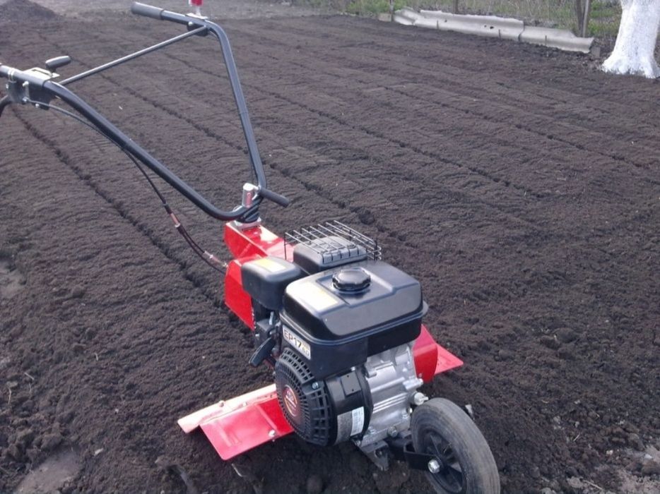Вспашка земли мотоблоком трактором любой сложности