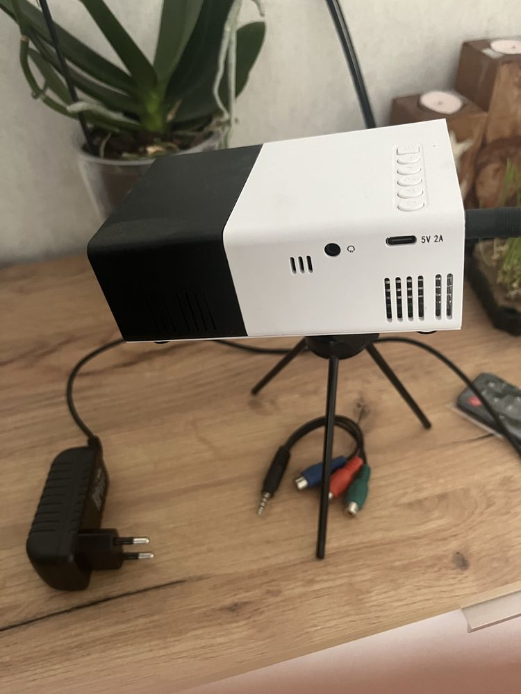 Led projector, проектор для телефону або ноута