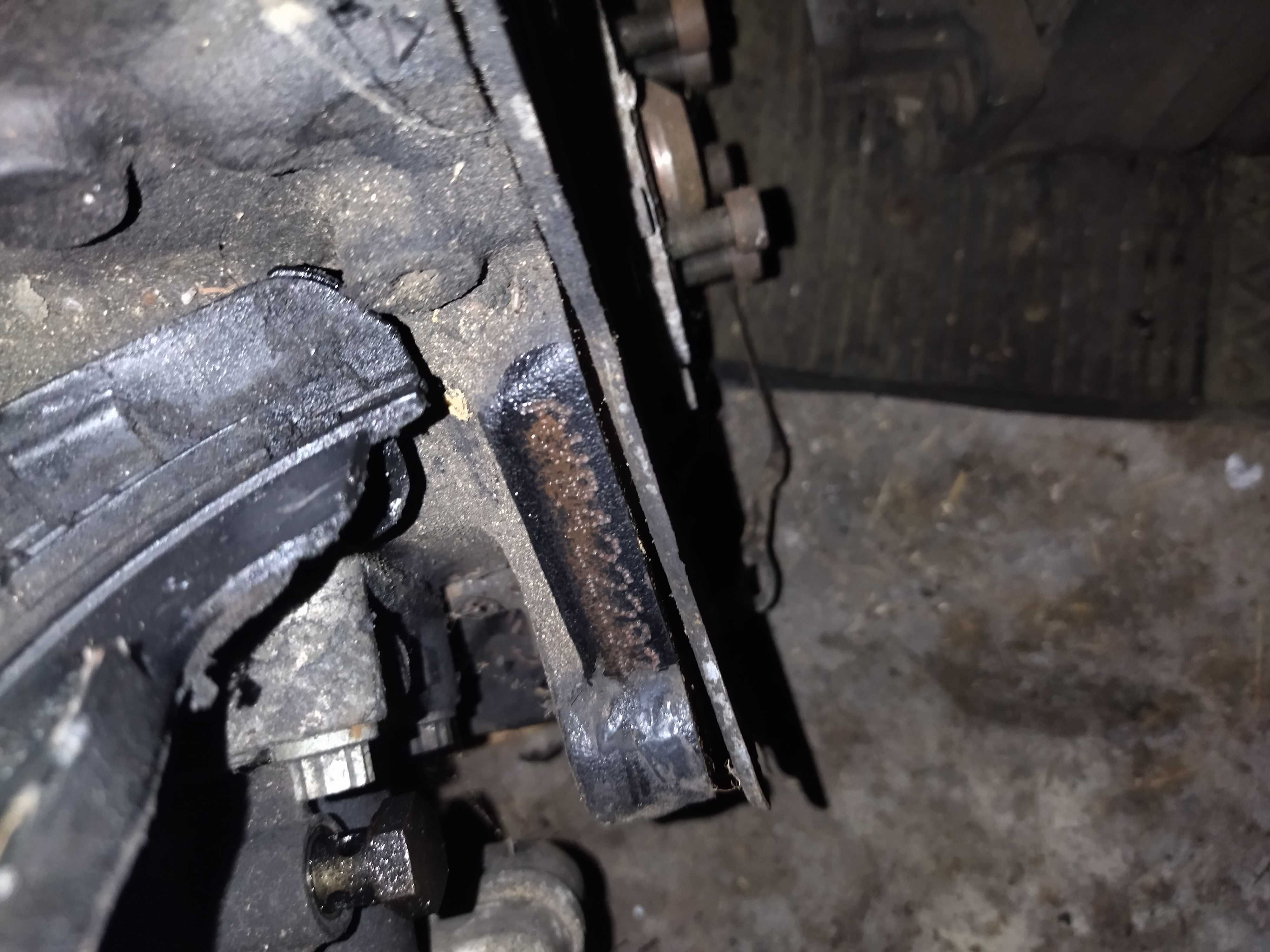 silnik turbina  pompowtryski polo 1.9tdi AXR skrzynia JXY