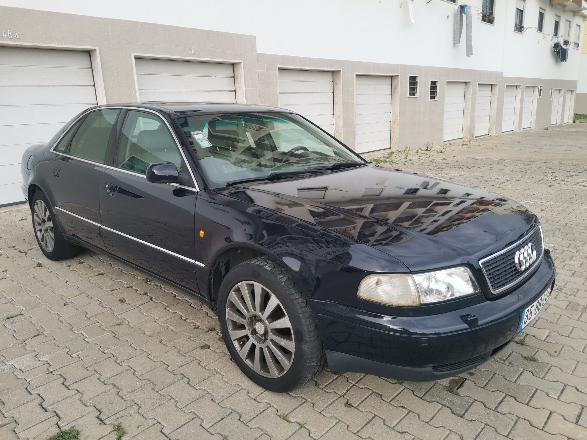 Audi A8 2.5TDi Valor Negociável