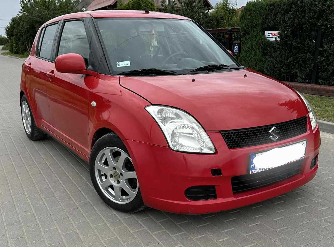 Suzuki swift 1.3benzyna zarejestrowany