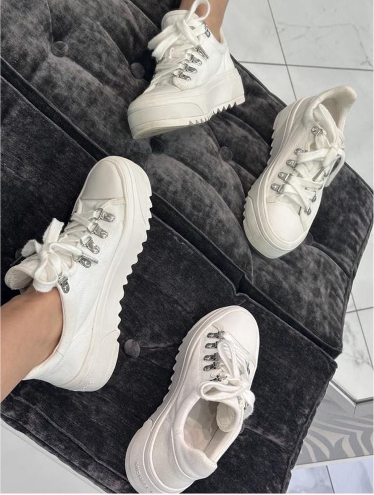 Білі кеди Michael Kors