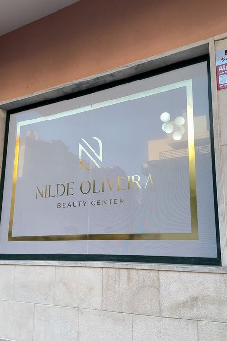 Arrendo Gabinetes e Sala para Formação