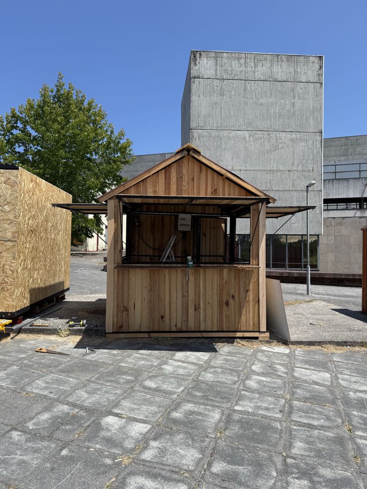 Aluguer Quiosque / Barraquinha 250€ dia