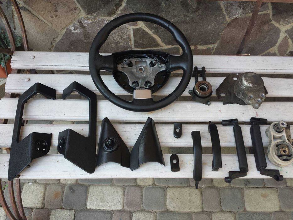 Пластик салона, карти дверей, обшивка  для  FORD FUSION /2002-2012/