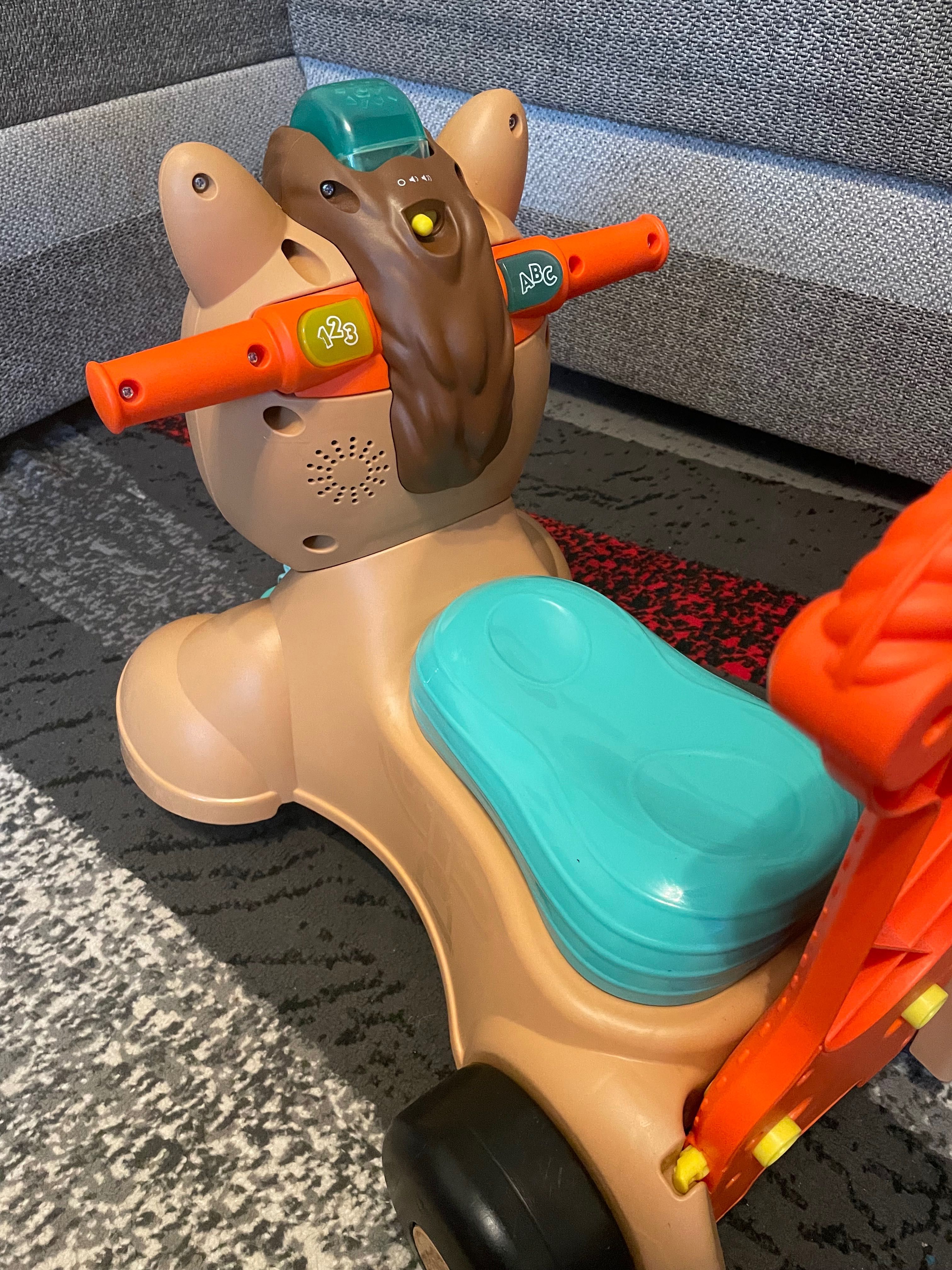 Fisher-Price Spacerowy kucyk Pchacz-Jeździk