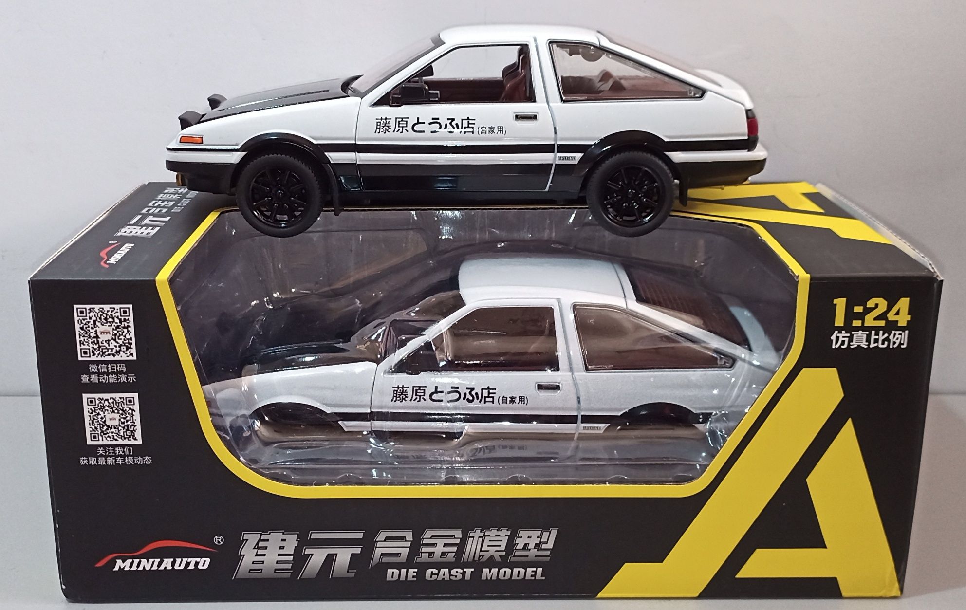 TOYOTA TRUENO AE86 модель 1:24 Miniauto. Металл, звук, свет.