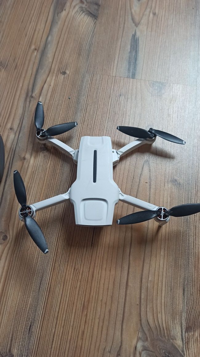 Dron Fimi mini pro