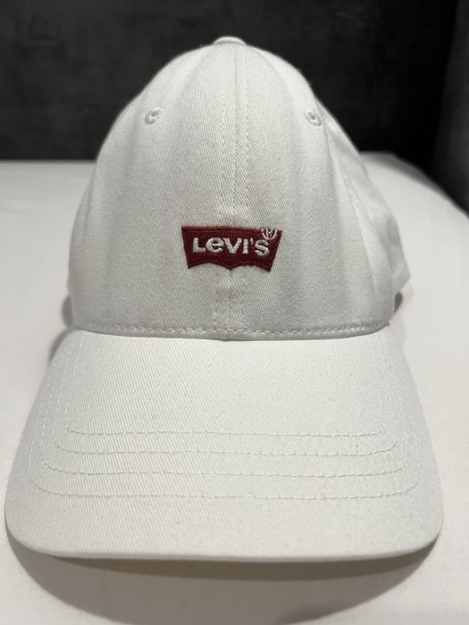 кепка біла levis