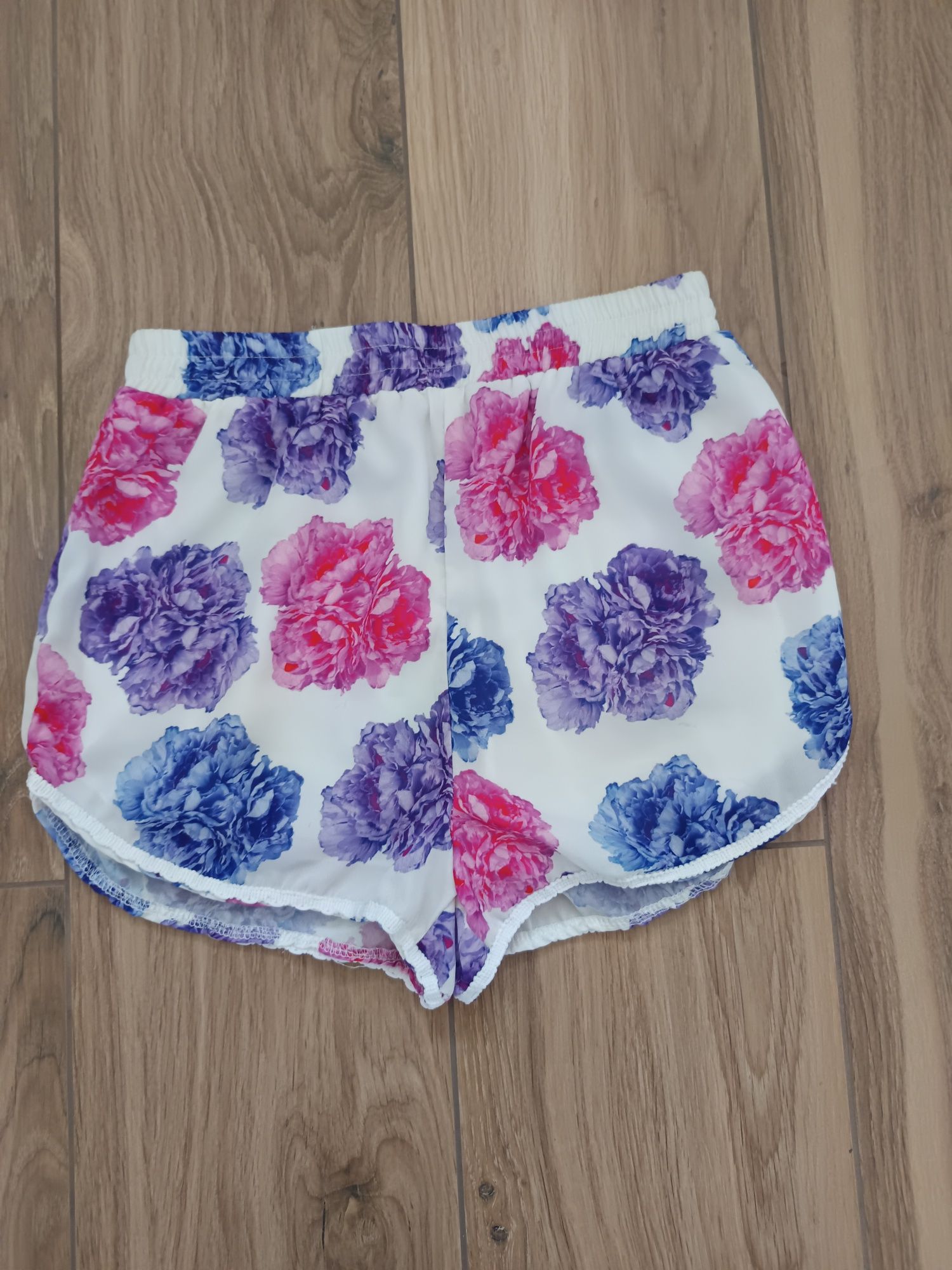 Krótkie spodenki Missguided r. S