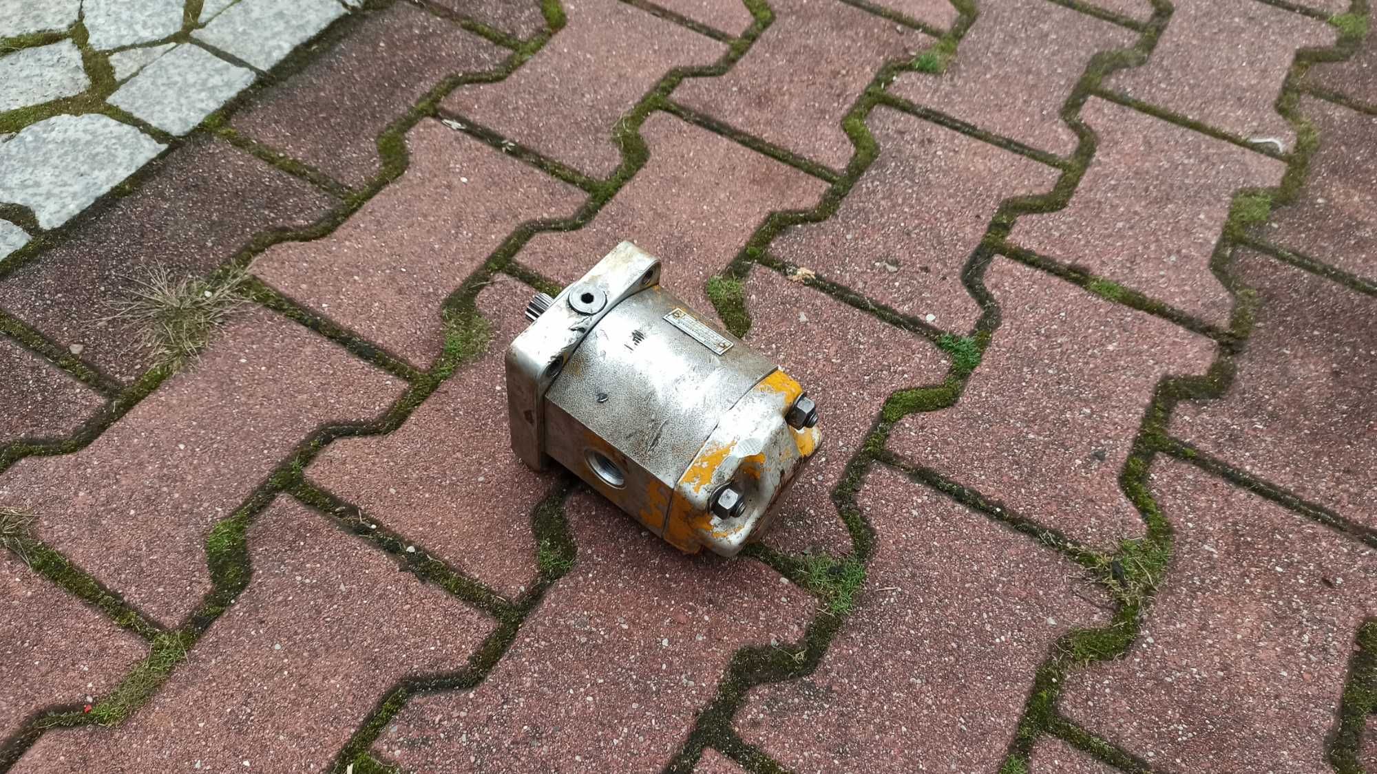 Pompa Hydrauliczna ORSTA Ciągnik Ładowarka Koparka Wózek Widłowy Zts