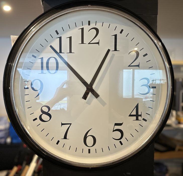 Relogio IKEA BRAVUR 59cm