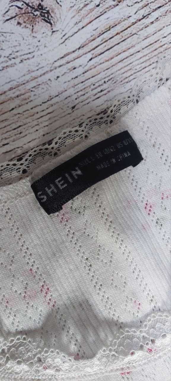 Майка топ белая в мелкий цветочек SHEIN