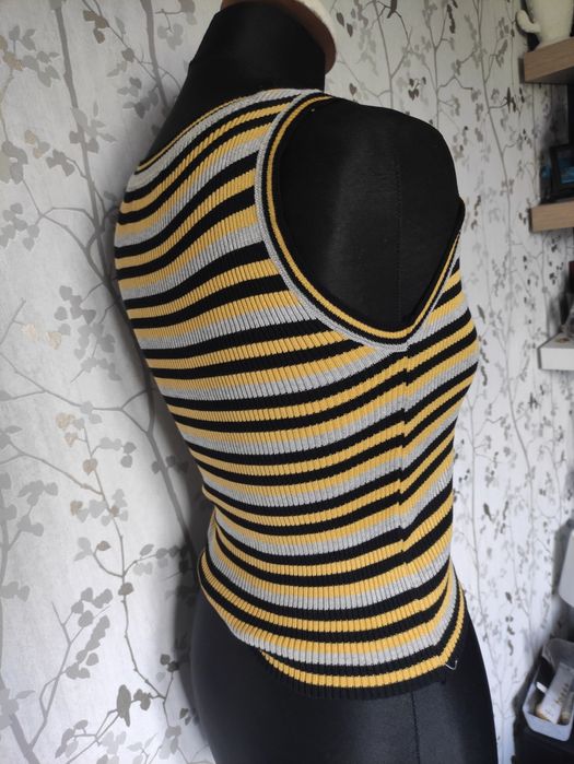 Crop top Nowy S-M
