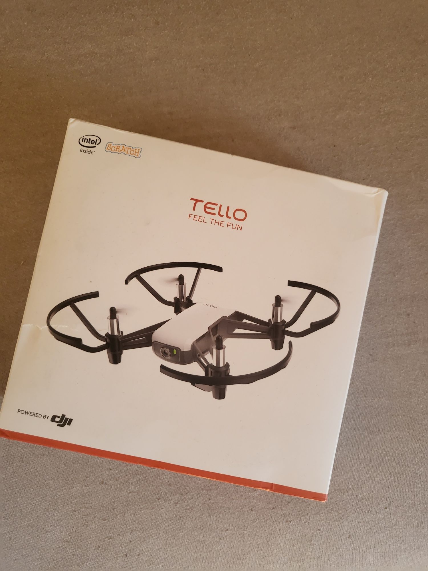 Nowy Dron DJI Ryze Tello Biały powered by DJI and Intel