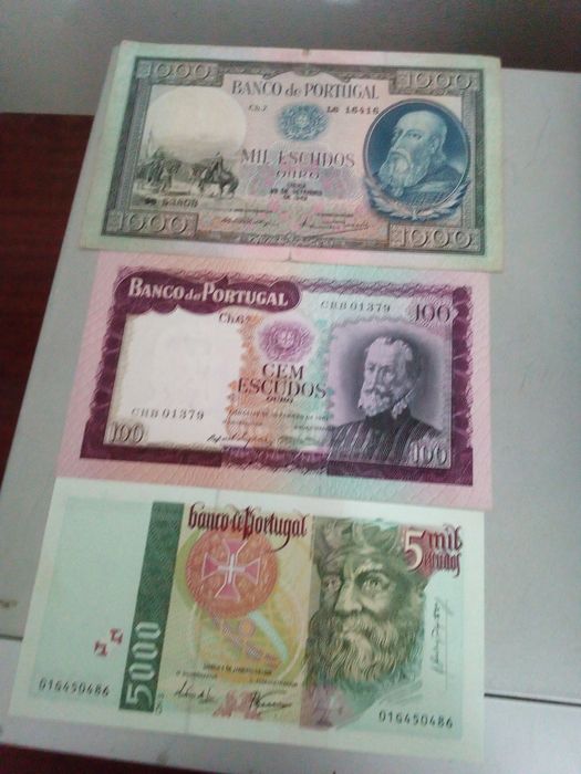 Notas de Escudos Antigas