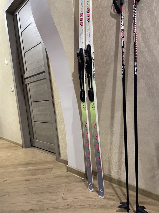 Продам лижи с насечками FISCHER Superlight CROWN