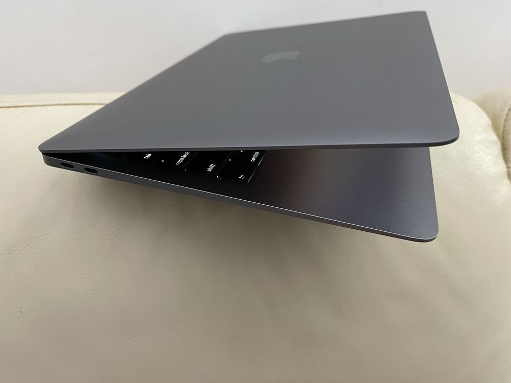 MacBook Аir 13 2018 г. i5/8GB/ 128GB