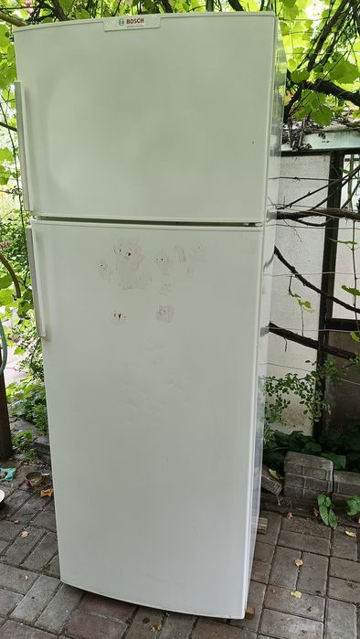 Холодильник  Bosch