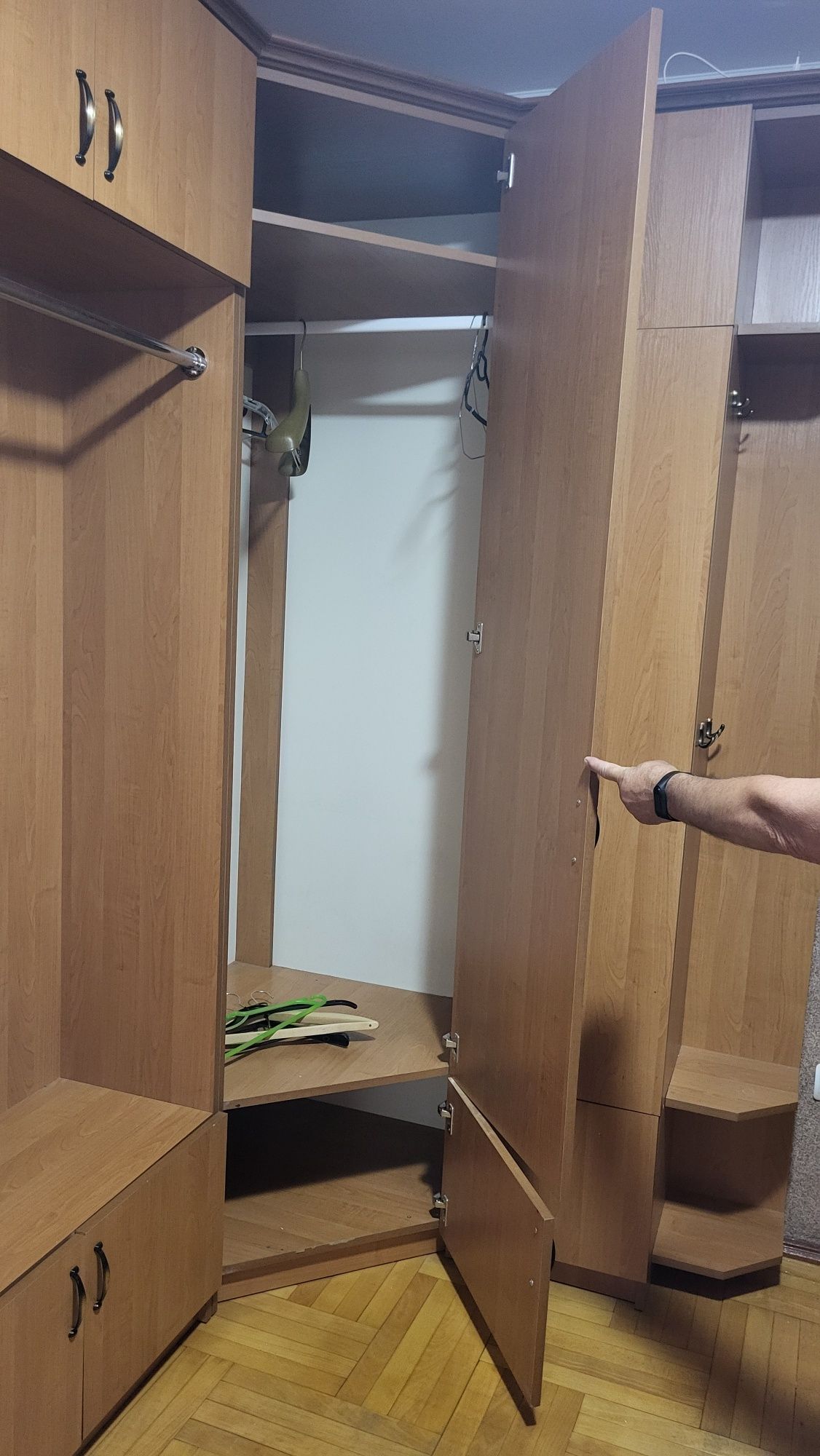 Продам прихожу недорого