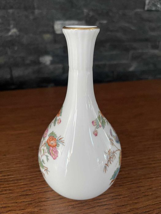 Porcelanowy wazonik Wedgwood Kutani Crane Paw