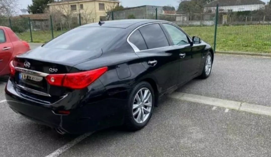 Продам Infiniti Q50