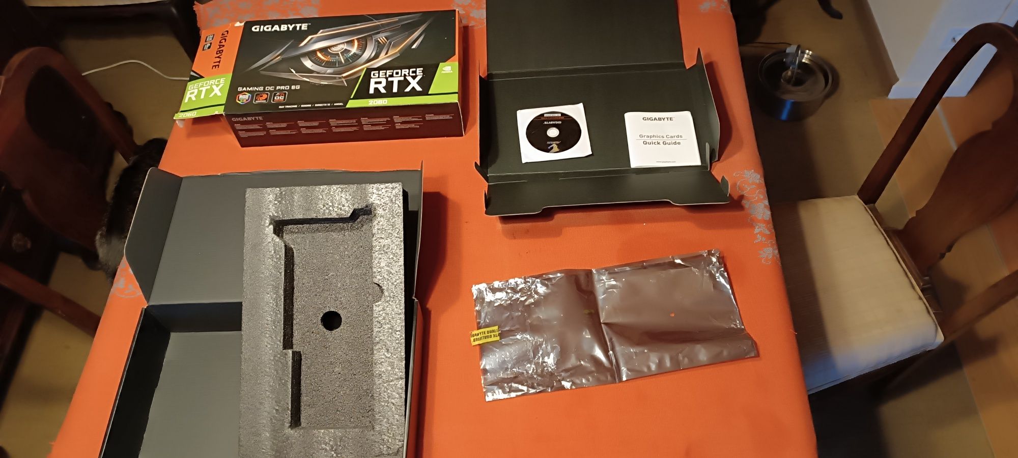 CAIXA Placa gráfica RTX 2060 é só caixa original