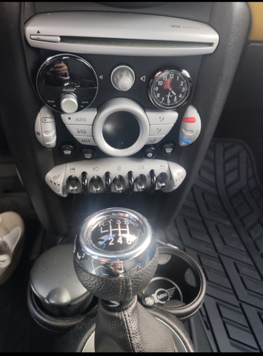 Mini Cooper R56 1.6 gasolina - 120 cv