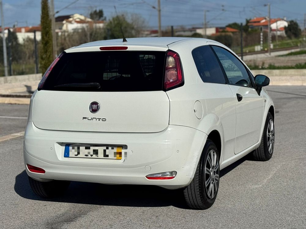 FIAT PUNTO VAN 1.3 MULT-JET ANO 2013 GASÓLEO 2 LUGARES
