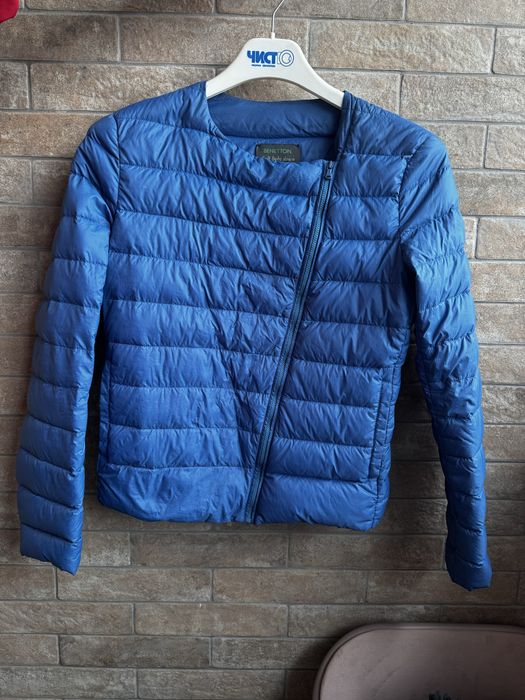 Куртка Benetton жіноча.