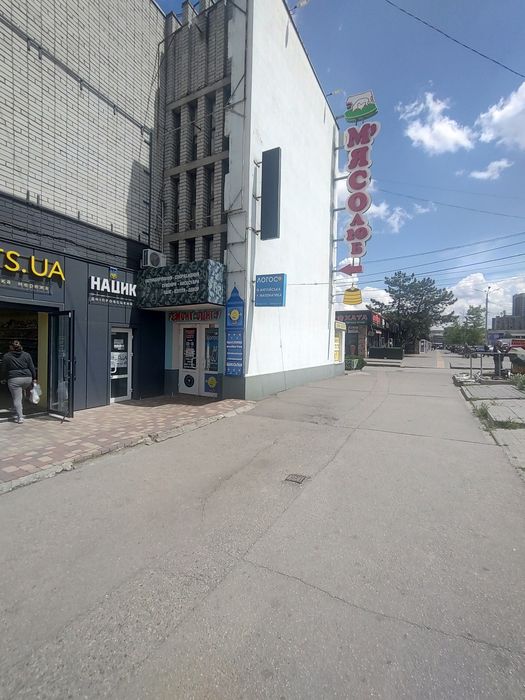 Здається приміщення на Калиновій