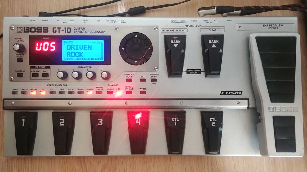 Boss GT-10 (Multiefekt gitarowy)