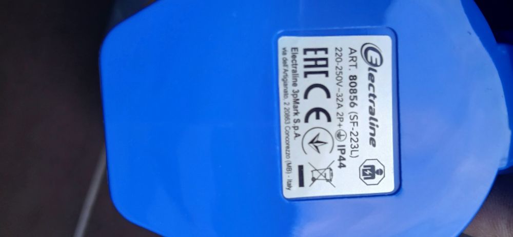 Ficha  32A e 3M de  5mm para carregadores