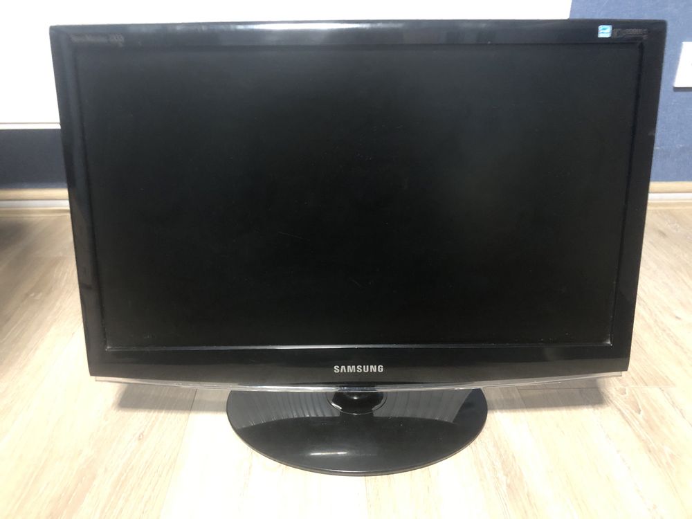 Монитор Samsung SyncMaster 2333