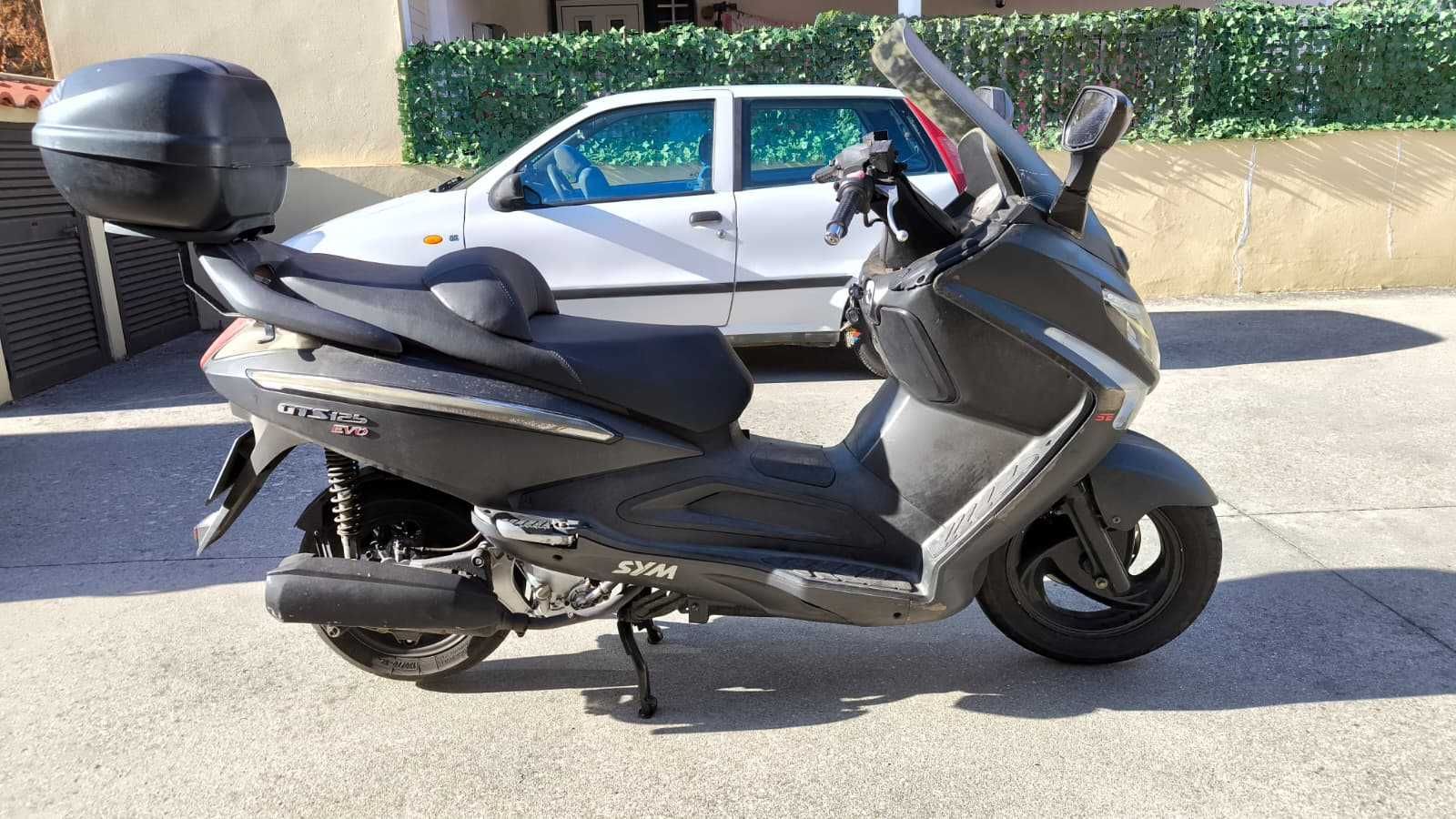 Scooter Sym 125 gts