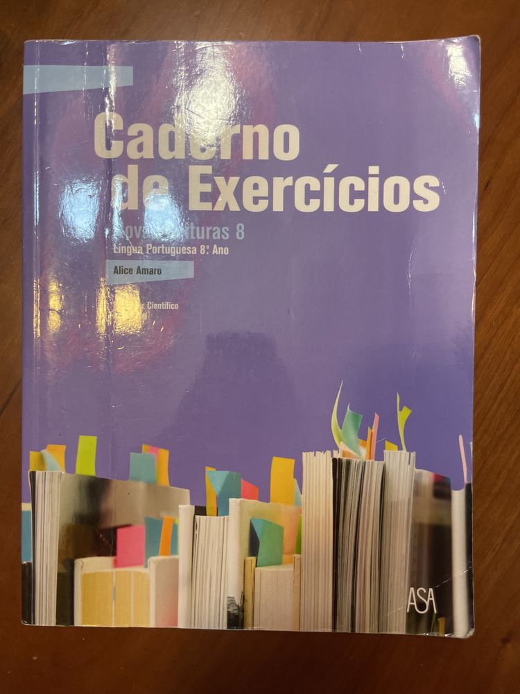 Livros escolares  anos variados