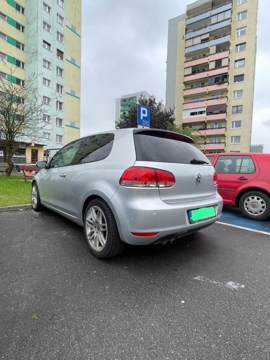 Volkswagen Golf VI