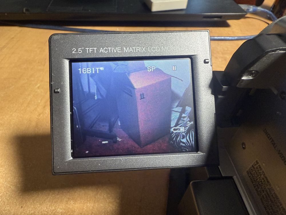 Kamera cyfrowa miniDV JVC GR-DVX-407 EG sprawna