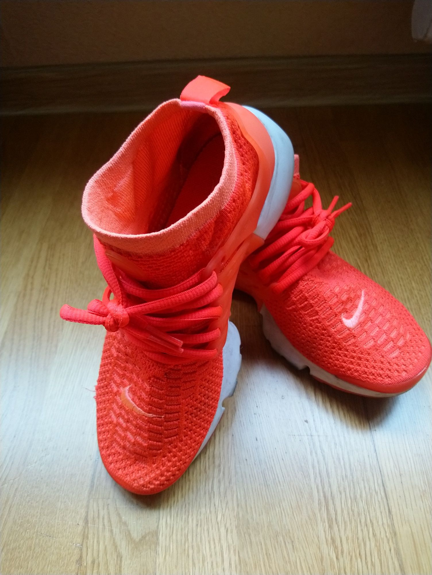 Кросівки Nike Air помаранчеві