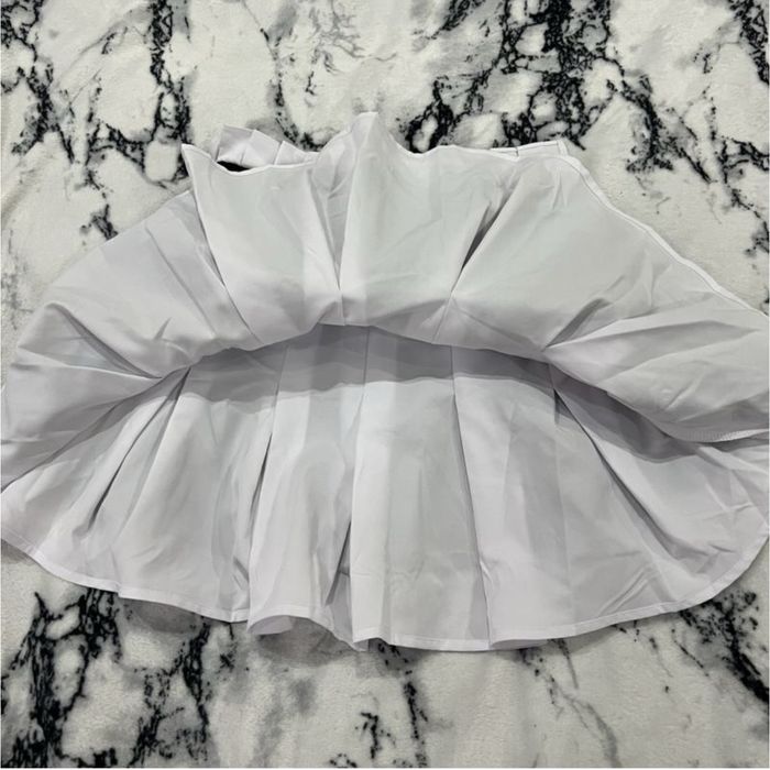 Спілниця з білою підкладкою