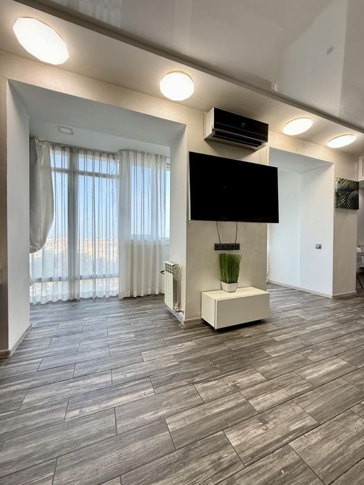 Продам 2 к кв 53м Редкая продажа спецпроект кирпич пр Мира ТЦ Караван