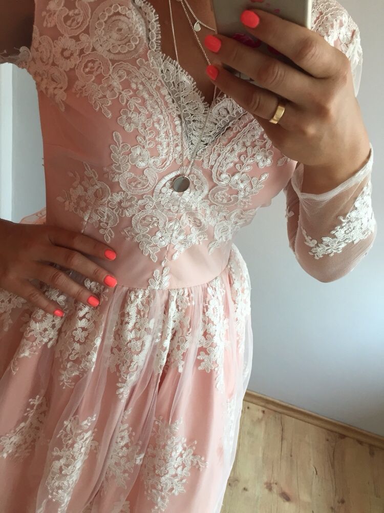 Sukienka Lou Suzzana