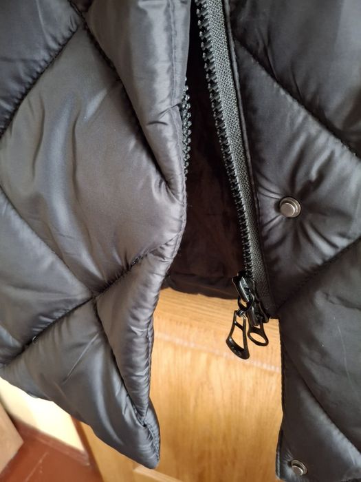 Пальто -куртка, тепле   ,46 розмір ,М-ка, чорне