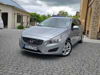 Volvo V60 1.6 T3*150KM*Nawigacja*Parktronik*Brązowe*Wnętrze*HAK