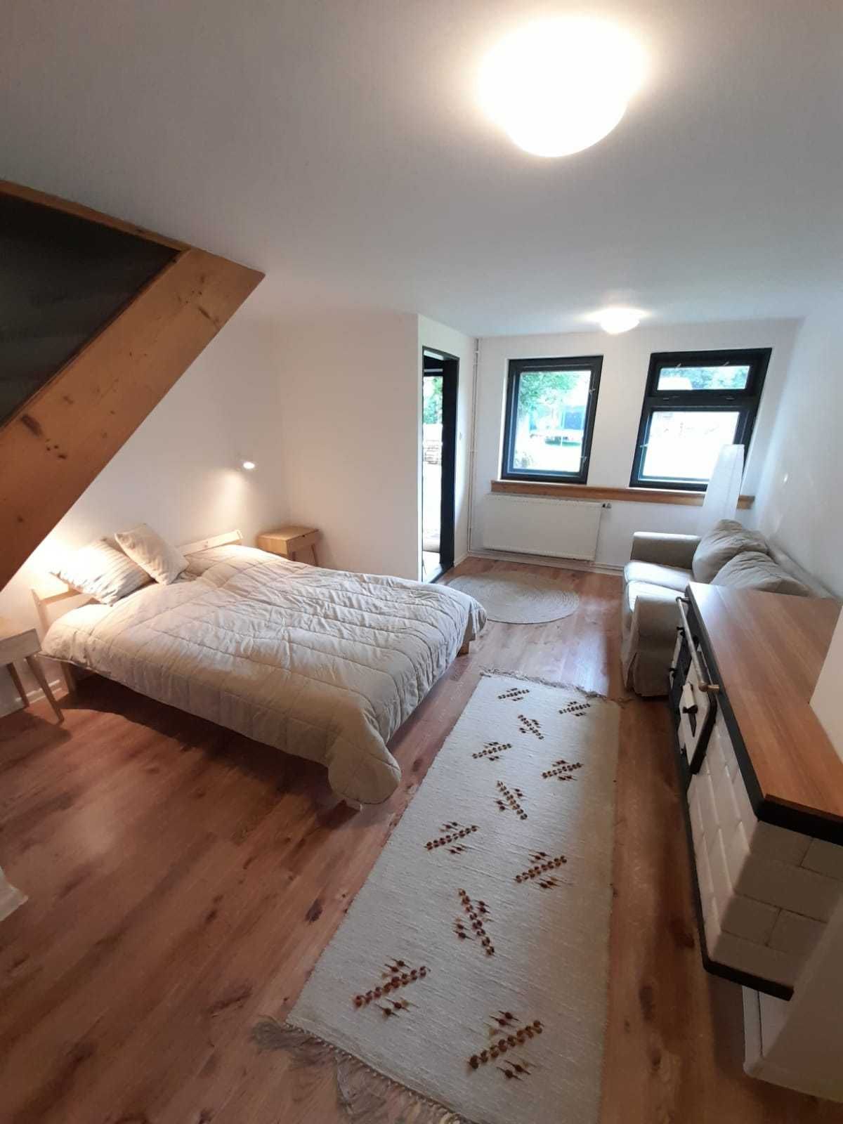 Dom na wynajem na Kaszubach z basenem do 10 os. sauna, ping pong itd