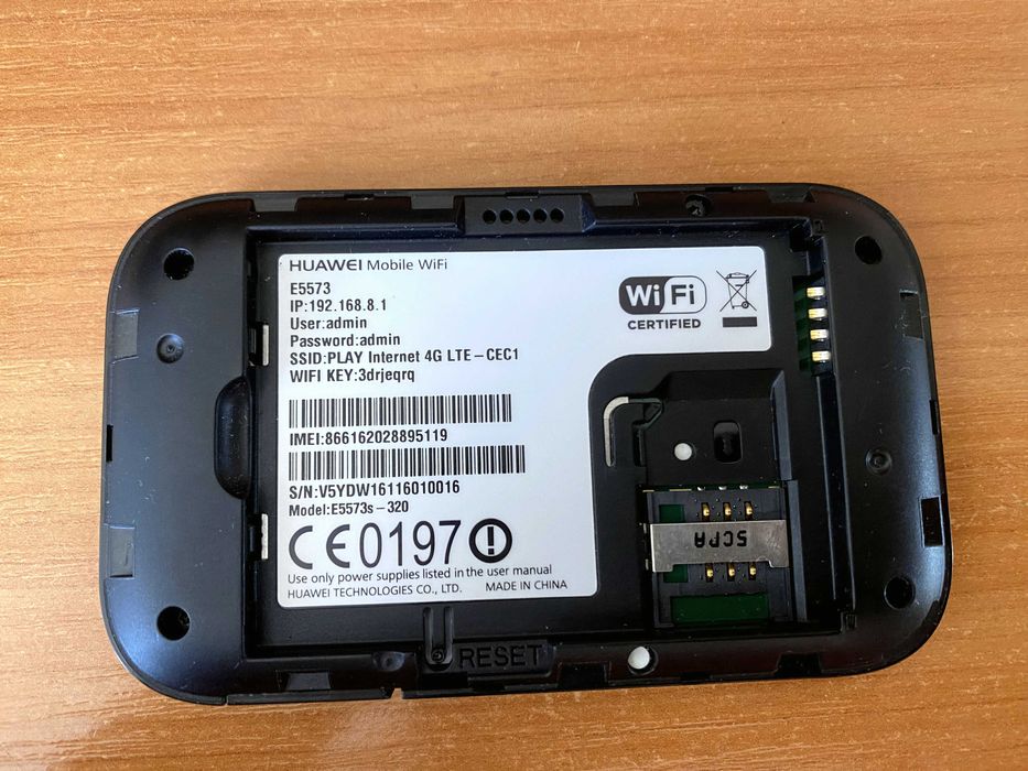 LTE WI-FI портативний модем в чудовому стані фірма Хуавей HUAWEI