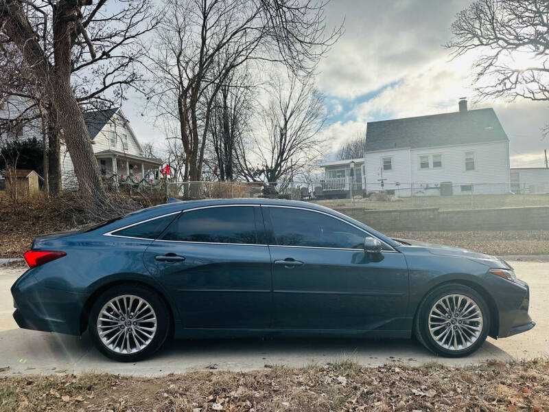 2019 Toyota Avalon Hybrid