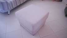 Puff Quadrado Estofado - Bege Claro