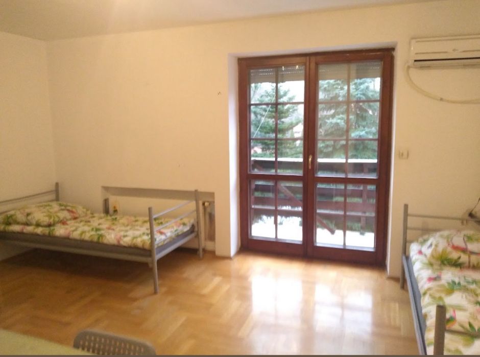 Dom dla pracownikow .Hostel. Noclegi . Bez kaucja.Dla paru.Rodziny