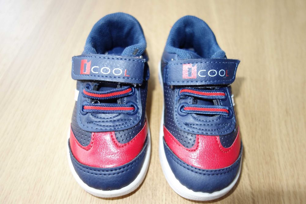 Buty dla chłopca sportowe adidasy rozmiar 21 wkładka 13,5